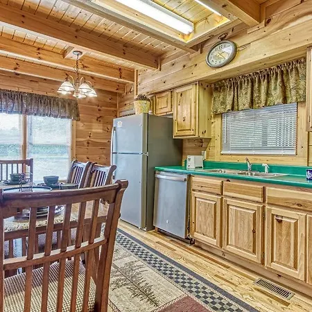 Smoky Mountain Gem Villa Gatlinburg Exterior photo